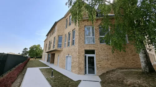 façade et jardin residence patton