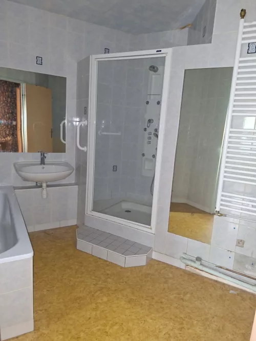 
            Achat appartement T4  87.85m²  à Reims  (51100)  - ER.10295
            