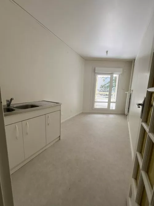 
            Achat appartement T4  80.00m²  à Reims  (51100)  - ER.10309
            