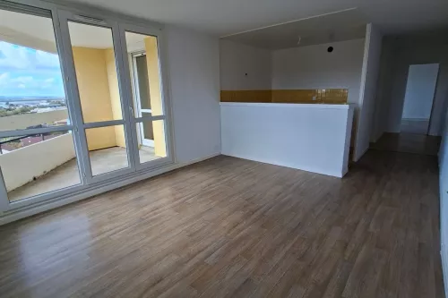 
            Achat appartement T5  91.00m²  à Reims  (51100)  - ER.11079
            