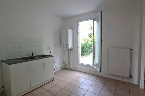 
            Achat appartement T4  88.00m²  à Tinqueux  (51430)  - ER.13998
            