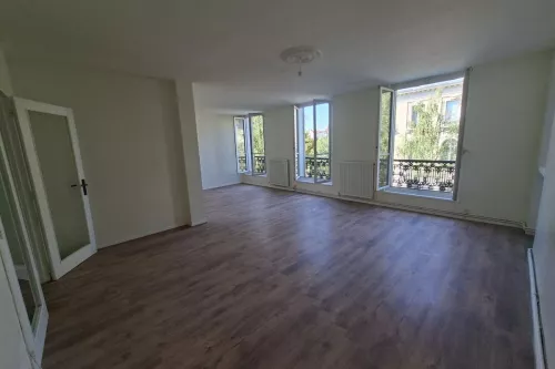 
            Achat appartement T3  103.00m²  à Reims  (51100)  - ER.15041
            