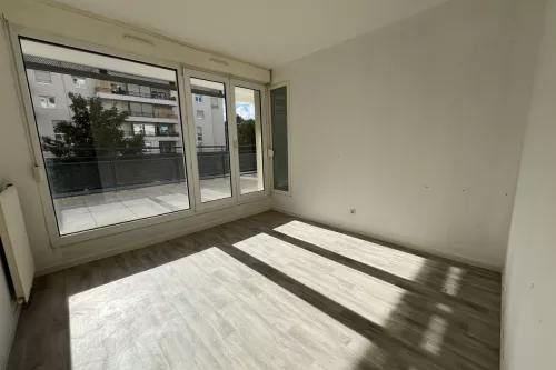 
            Achat appartement T6  131.00m²  à Reims  (51100)  - ER.17228
            