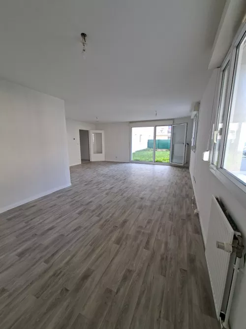 
            Achat appartement T6  126.00m²  à Reims  (51100)  - ER.17876
            