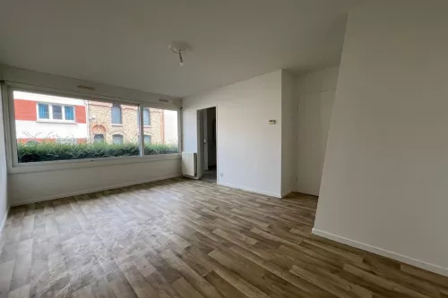 
            Achat appartement T2  48.00m²  à Reims  (51100)  - ER.18312
            