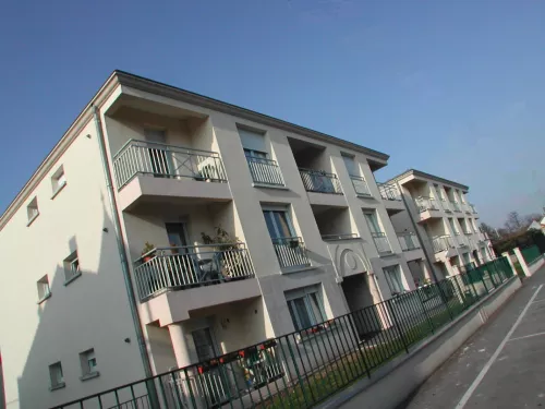 
            Location appartement T4  81.85m²  à Tinqueux  (51430)  - ER.19004
            