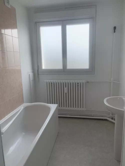 
            Location appartement T3  63.00m²  à Saint-Dizier  (52100)  - ER.23933
            