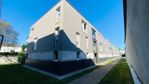 
            Location appartement T4  84.40m²  à Reims  (51100)  - ER.24208
            