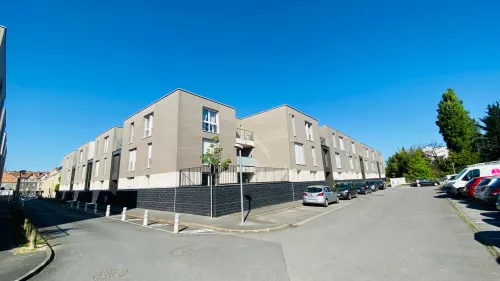 
            Location appartement T3  82.40m²  à Reims  (51100)  - ER.24225
            