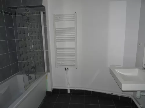 
            Location appartement T3  78.00m²  à Fismes  (51170)  - ER.28848
            