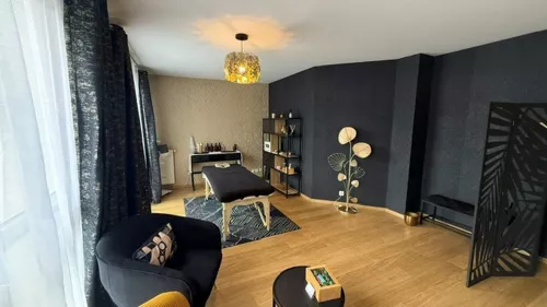 
            Location local-commercial  53.50m²  à Reims  (51100)  - ER.42333
            