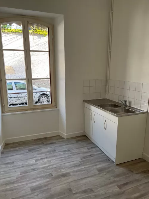 
            Location appartement T3  56.00m²  à Epernay  (51200)  - ER.61605
            