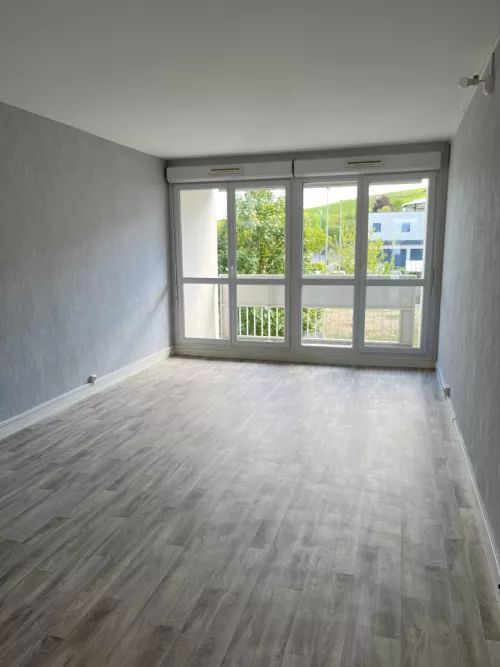 
            Location appartement T4  75.00m²  à Epernay  (51200)  - ER.62221
            