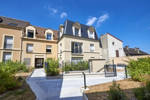 
            Location parking  12.90m²  à Montlhery  (91310)  - ER.G2033.01031
            