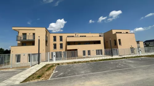 
            Location parking  12.50m²  à Cormontreuil  (51350)  - ER.G2196.01023
            