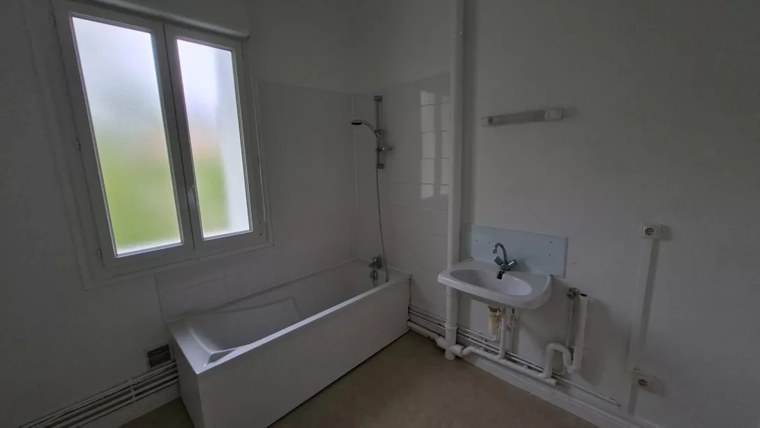  Location appartement T4  75.10m²  à Reims  (51100)  - ER.00212 - Galerie 6 - Ouvrir l'image en pleine taille