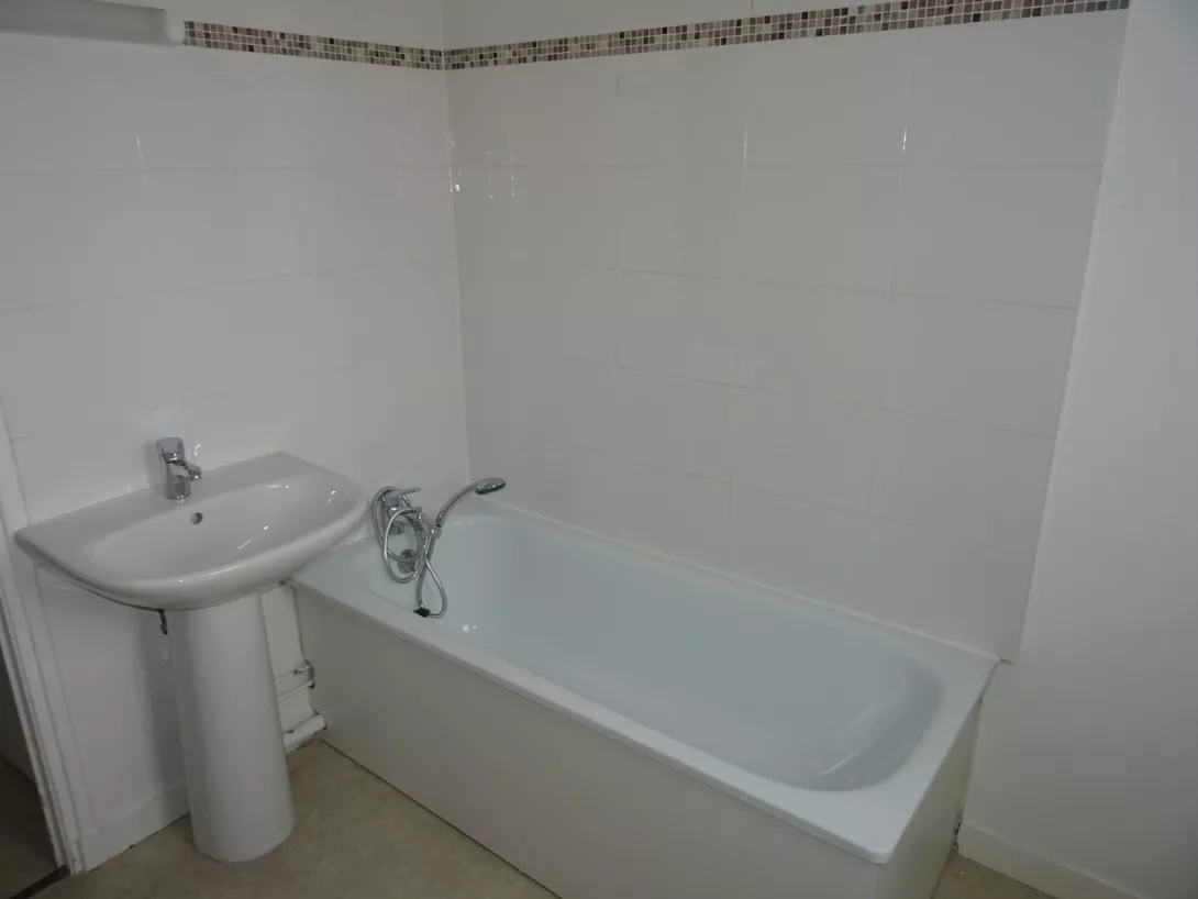  Location appartement T4  68.17m²  à Reims  (51100)  - ER.01182 - Galerie 3 - Ouvrir l'image en pleine taille