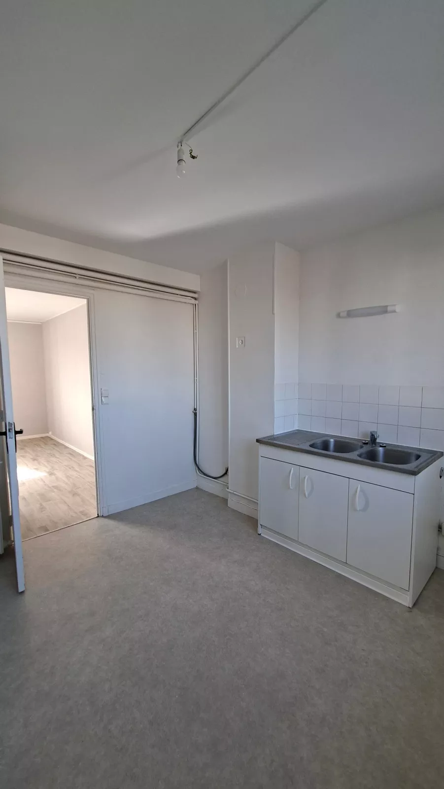  Location appartement T3  57.24m²  à Reims  (51100)  - ER.01185 - Galerie 5 - Ouvrir l'image en pleine taille