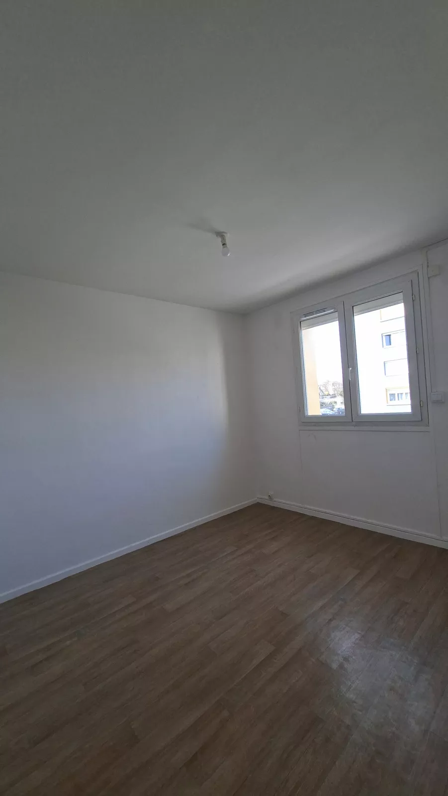  Location appartement T4  66.99m²  à Reims  (51100)  - ER.01232 - Galerie 6 - Ouvrir l'image en pleine taille