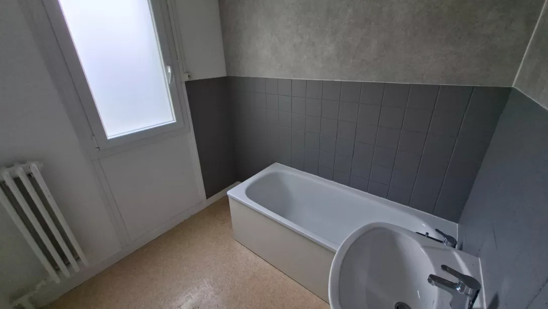  Location appartement T4  66.99m²  à Reims  (51100)  - ER.01240 - Galerie 4 - Ouvrir l'image en pleine taille