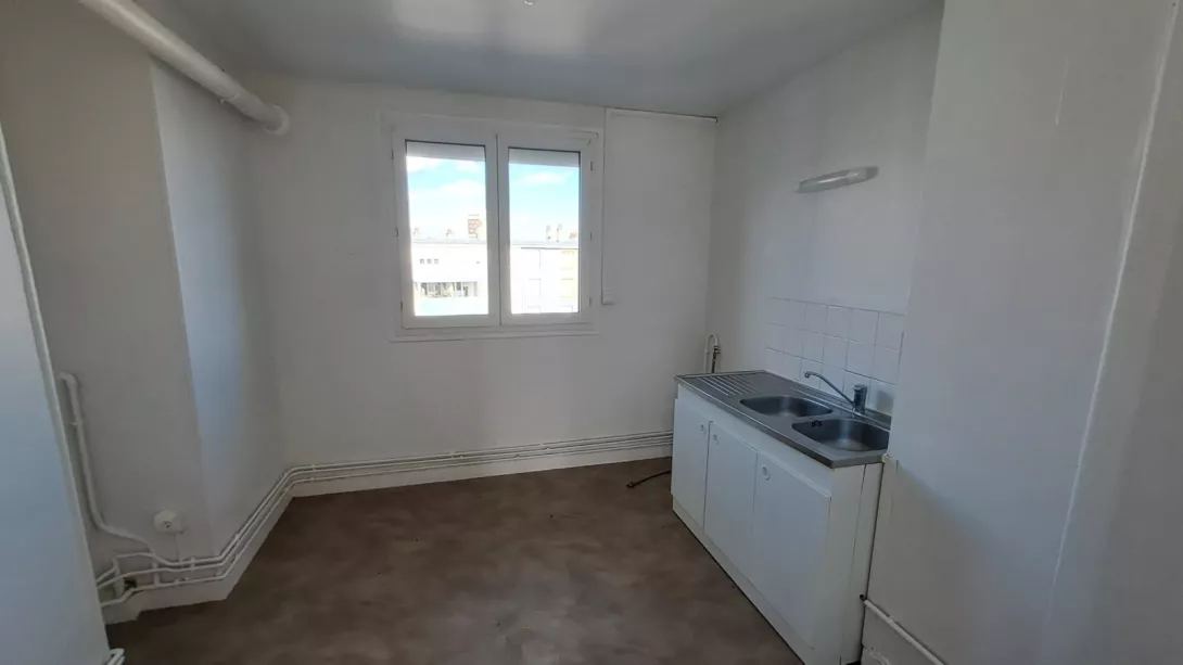  Location appartement T4  66.99m²  à Reims  (51100)  - ER.01247 - Galerie 7 - Ouvrir l'image en pleine taille