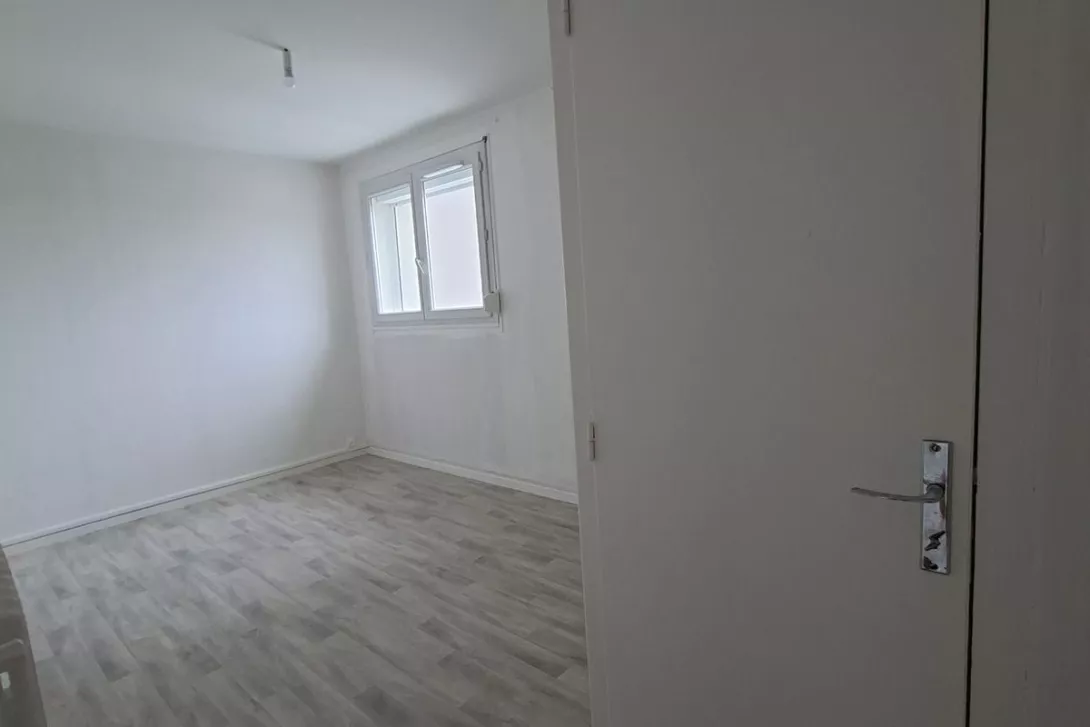 Achat appartement T4  65.00m²  à Tinqueux  (51430)  - ER.01844 - Galerie 2 - Ouvrir l'image en pleine taille