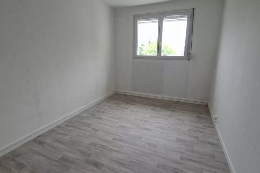  Achat appartement T4  65.00m²  à Tinqueux  (51430)  - ER.01844 - Galerie 1 - Ouvrir l'image en pleine taille