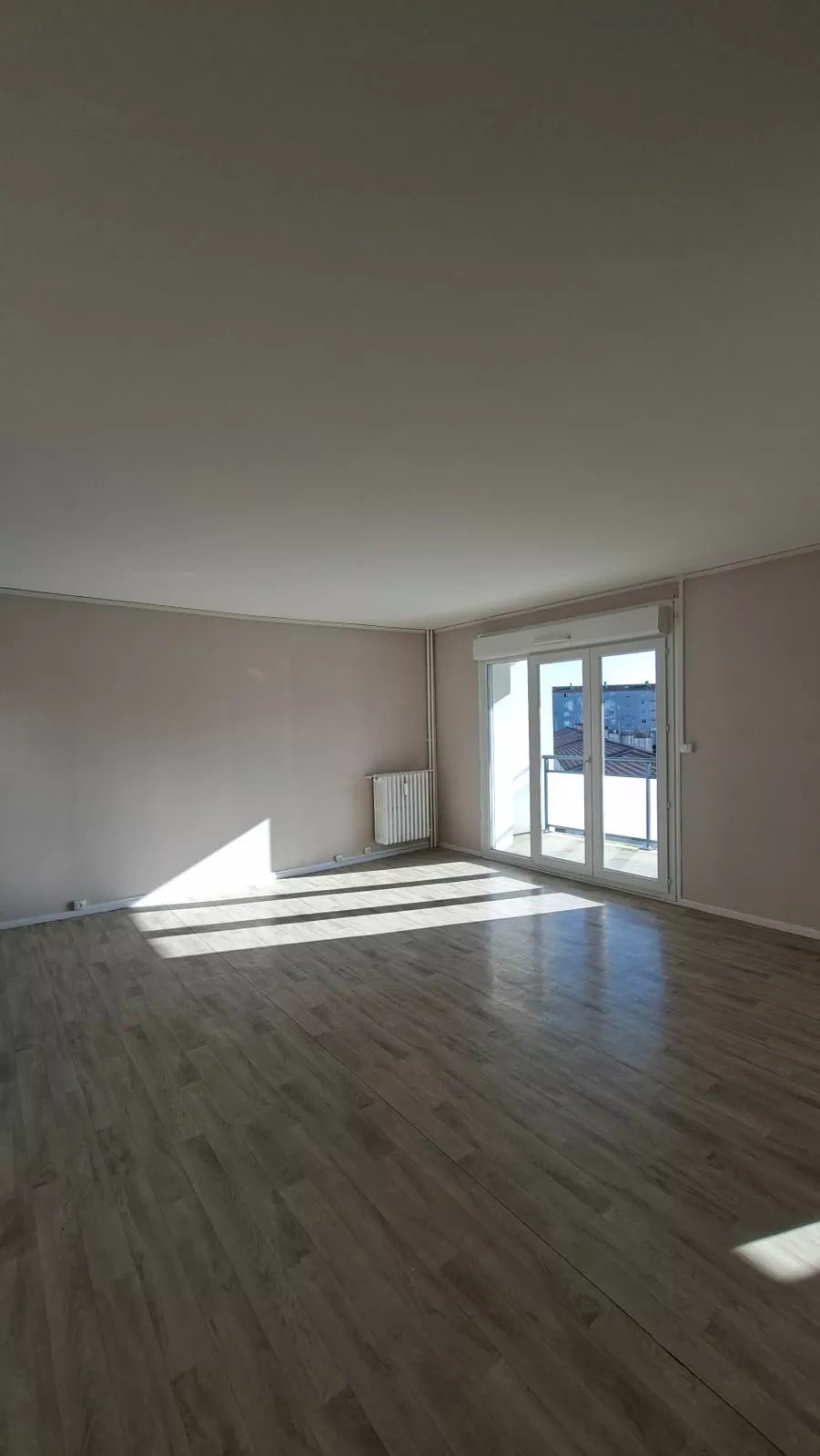  Location appartement T6  108.88m²  à Tinqueux  (51430)  - déjà  loué   - ER.02603 - Galerie 3 - Ouvrir l'image en pleine taille