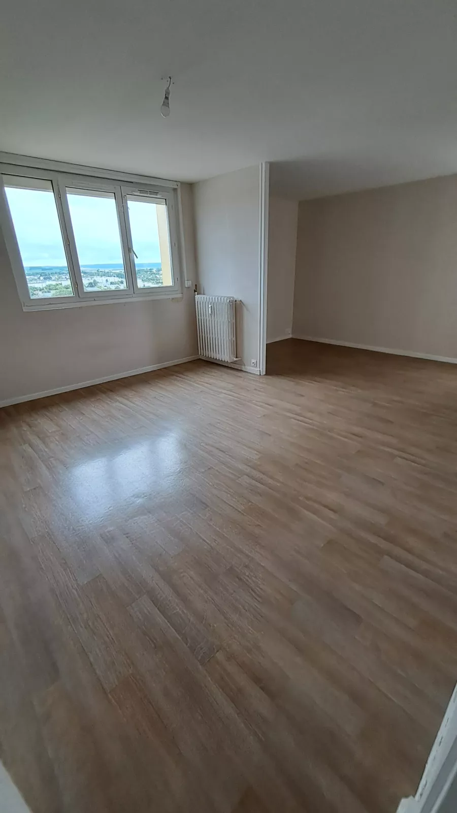  Location appartement T4  71.80m²  à Reims  (51100)  - ER.04061 - Galerie 3 - Ouvrir l'image en pleine taille