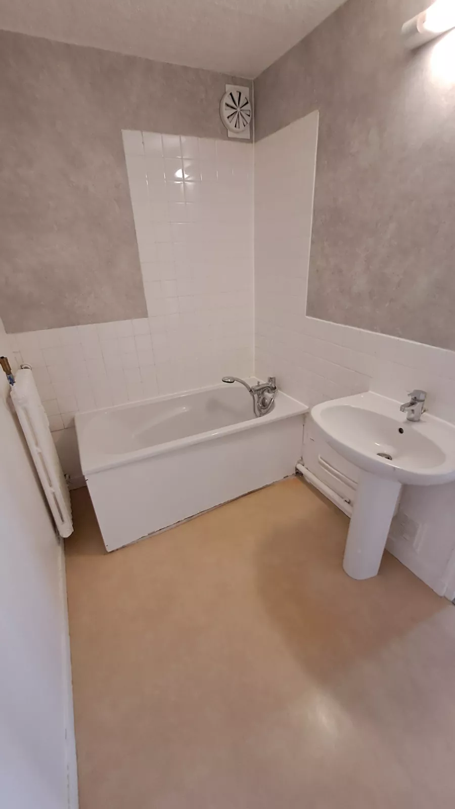  Location appartement T4  71.80m²  à Reims  (51100)  - ER.04061 - Galerie 5 - Ouvrir l'image en pleine taille