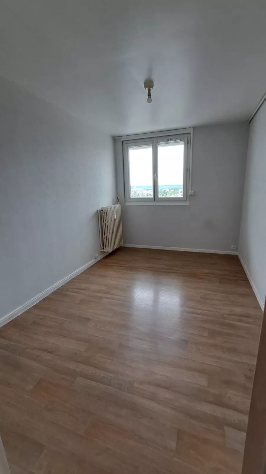  Location appartement T4  71.80m²  à Reims  (51100)  - ER.04061 - Galerie 7 - Ouvrir l'image en pleine taille