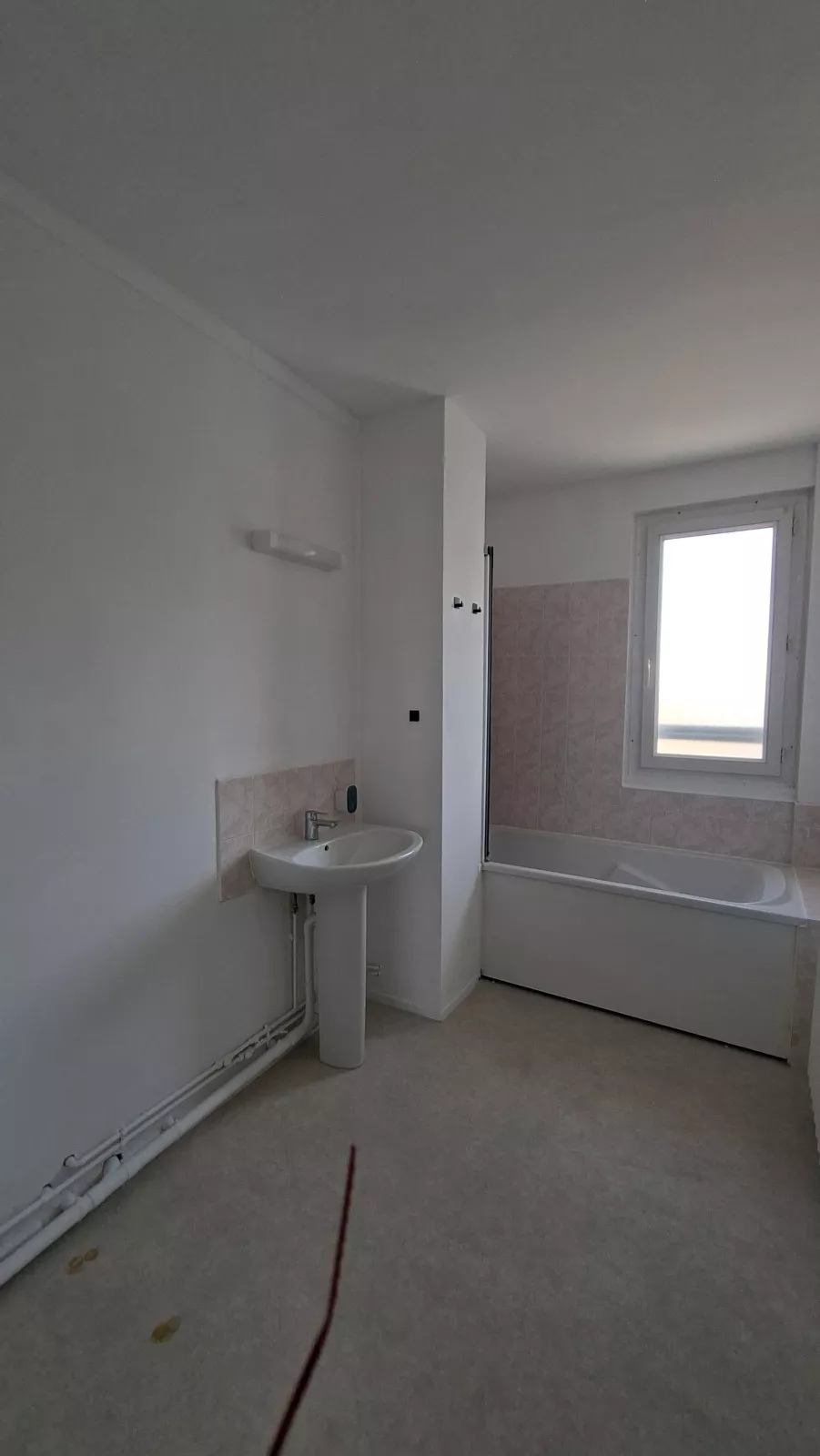  Location appartement T4  83.00m²  à Reims  (51100)  - ER.04620 - Galerie 6 - Ouvrir l'image en pleine taille