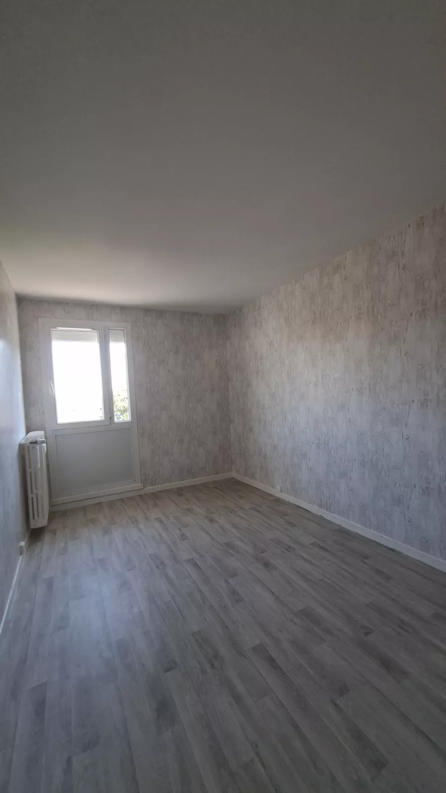  Location appartement T4  83.00m²  à Reims  (51100)  - ER.04620 - Galerie 8 - Ouvrir l'image en pleine taille