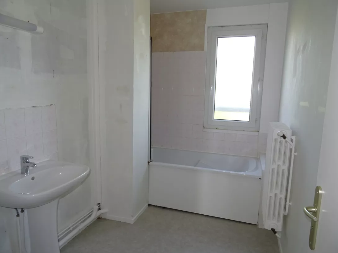  Location appartement T4  80.84m²  à Reims  (51100)  - ER.05264 - Galerie 4 - Ouvrir l'image en pleine taille