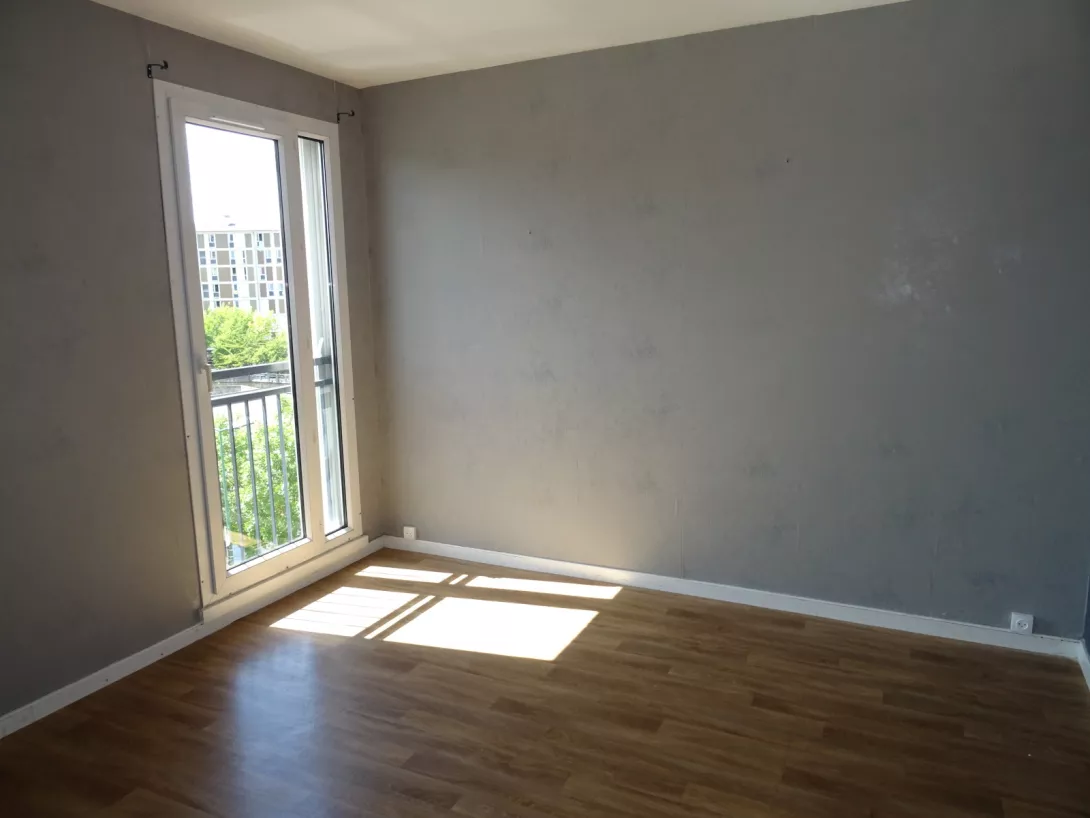  Location appartement T4  80.84m²  à Reims  (51100)  - ER.05264 - Galerie 5 - Ouvrir l'image en pleine taille