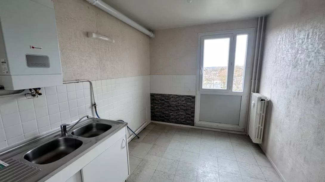  Location appartement T4  83.00m²  à Reims  (51100)  - ER.05582 - Galerie 5 - Ouvrir l'image en pleine taille
