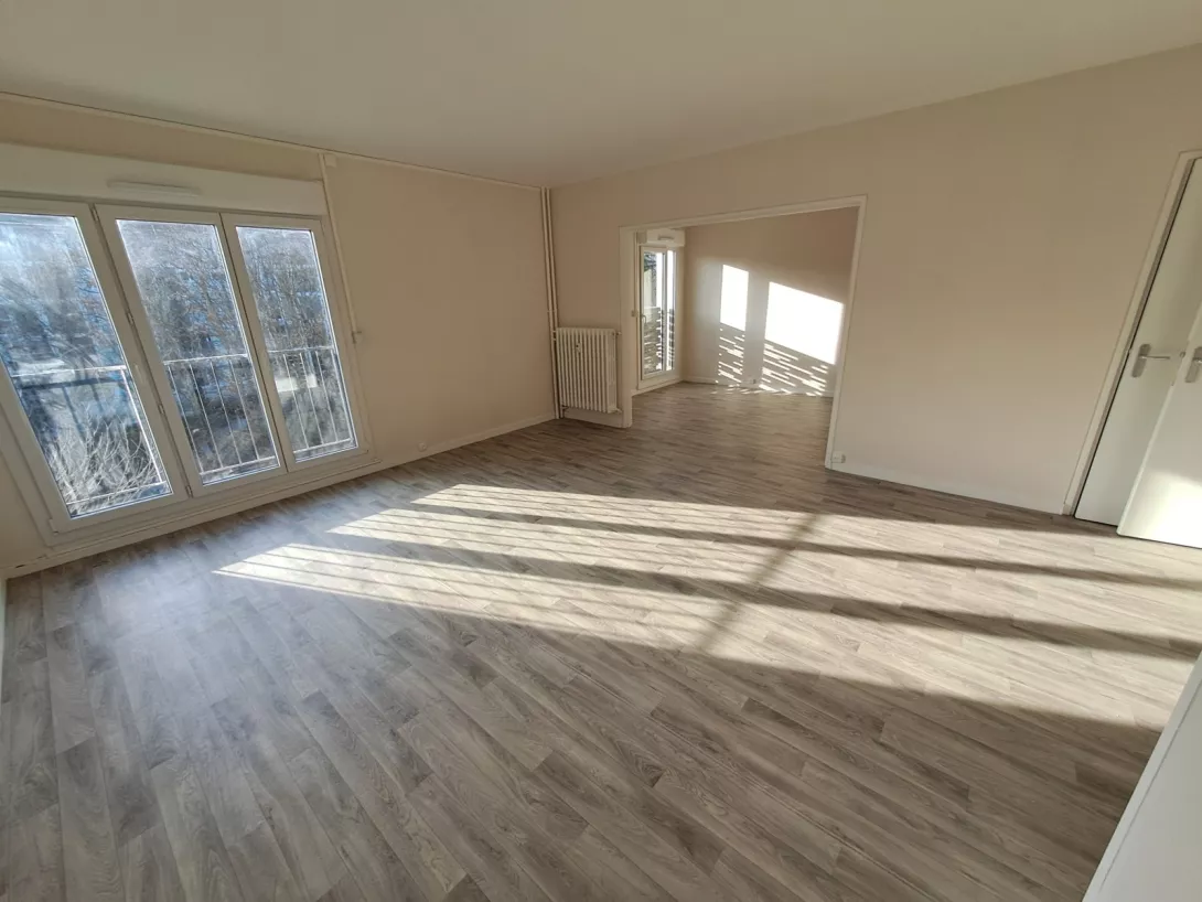  Location appartement T4  83.00m²  à Reims  (51100)  - ER.05612 - Galerie 2 - Ouvrir l'image en pleine taille
