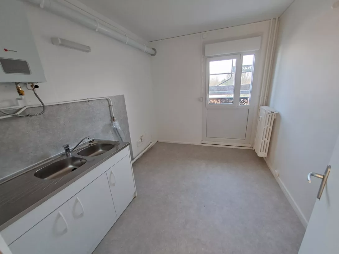  Location appartement T4  83.00m²  à Reims  (51100)  - ER.05612 - Galerie 4 - Ouvrir l'image en pleine taille