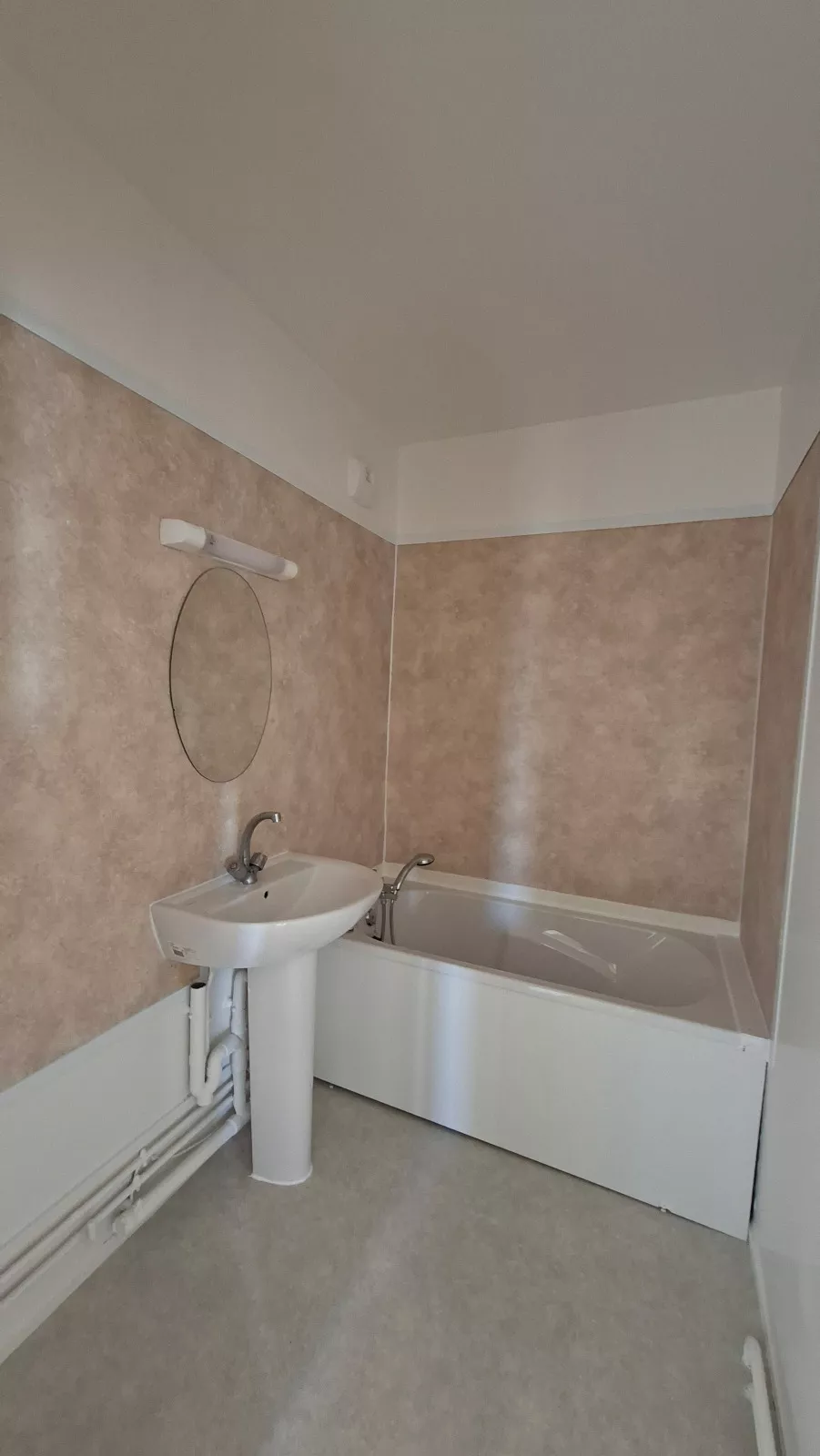  Location appartement T3  66.09m²  à Reims  (51100)  - déjà  loué   - ER.07121 - Galerie 8 - Ouvrir l'image en pleine taille