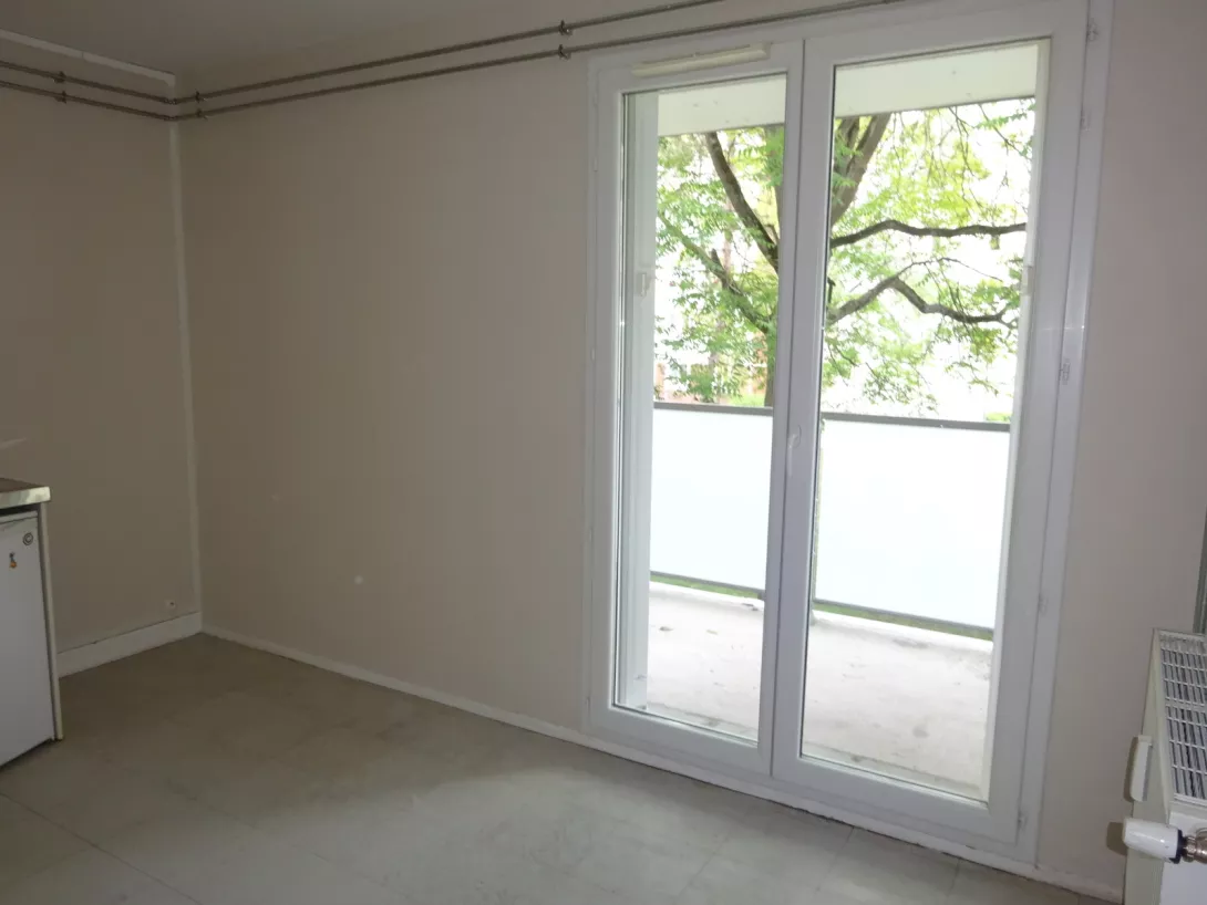  Location appartement T1  14.59m²  à Reims  (51100)  - ER.08547 - Galerie 3 - Ouvrir l'image en pleine taille