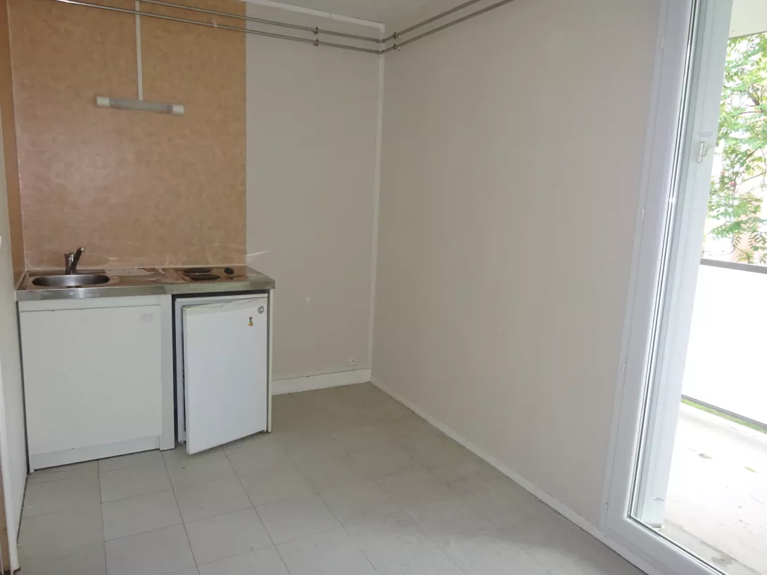  Location appartement T1  14.59m²  à Reims  (51100)  - ER.08547 - Galerie 4 - Ouvrir l'image en pleine taille