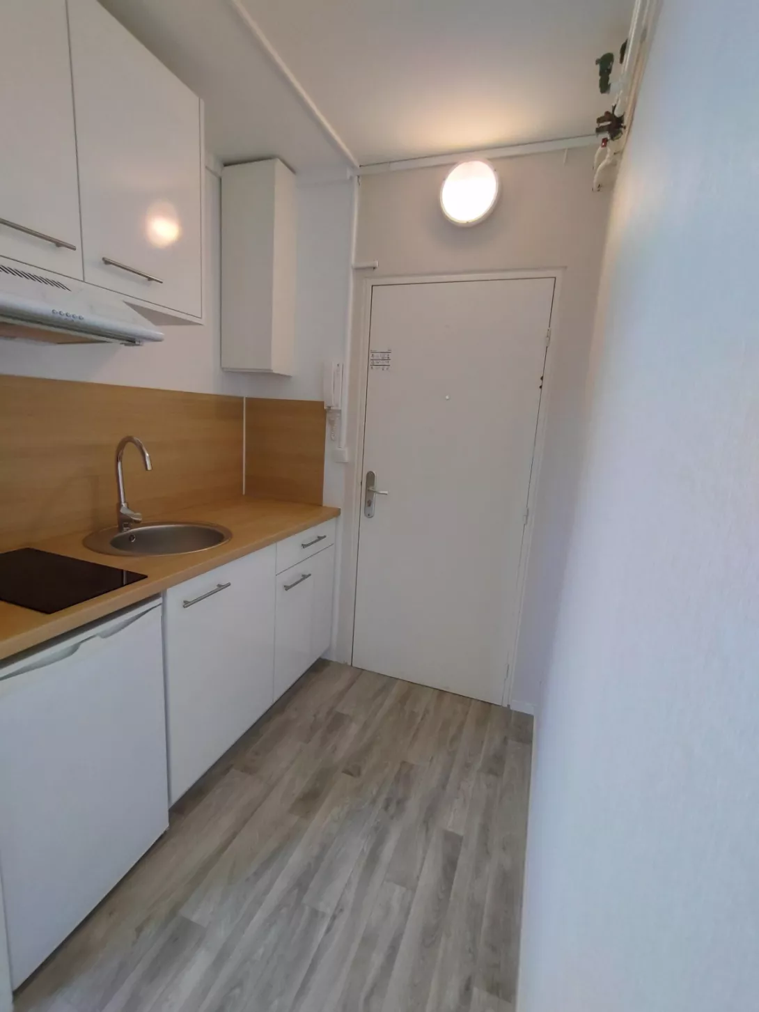  Location appartement T1  15.83m²  à Reims  (51100)  - ER.08564 - Galerie 3 - Ouvrir l'image en pleine taille