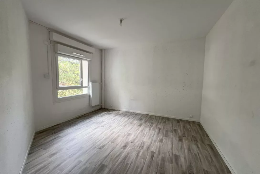  Achat appartement T4  80.00m²  à Reims  (51100)  - ER.10309 - Galerie 7 - Ouvrir l'image en pleine taille