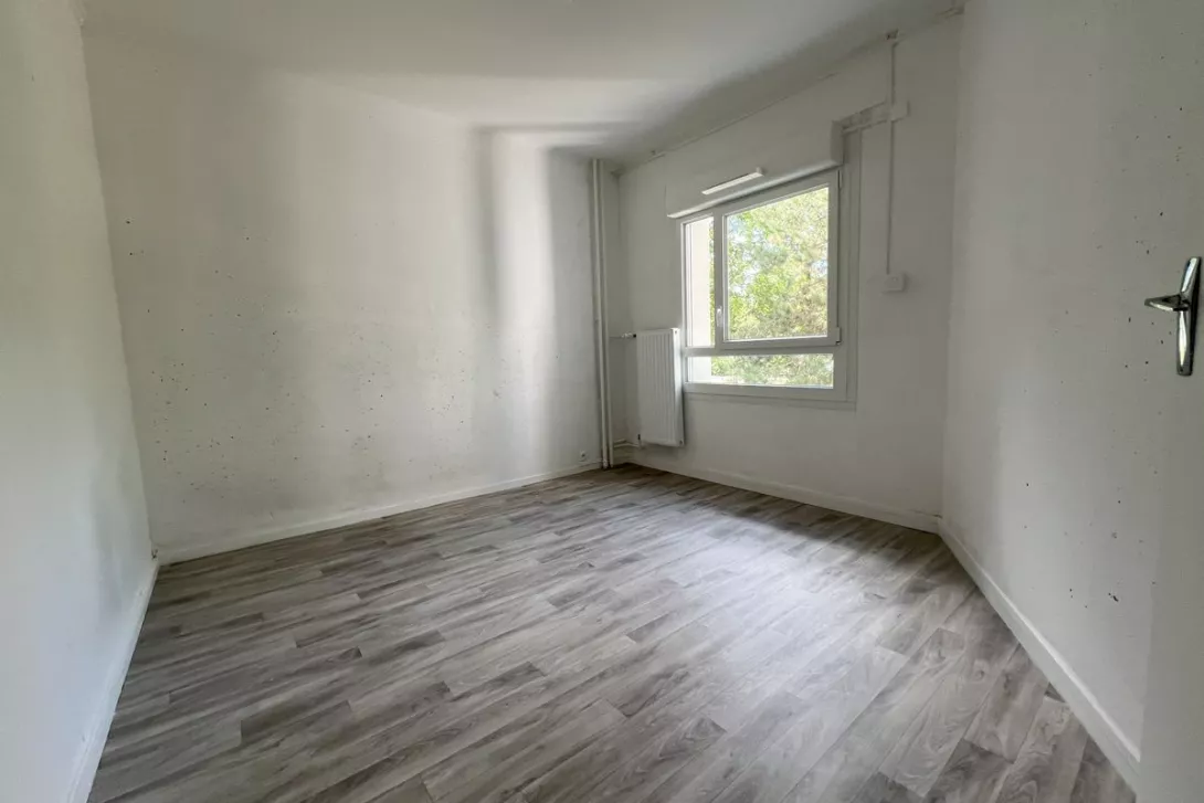  Achat appartement T4  80.00m²  à Reims  (51100)  - ER.10309 - Galerie 8 - Ouvrir l'image en pleine taille