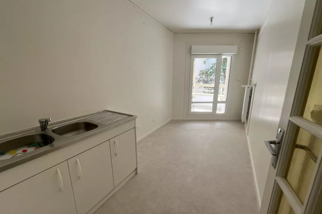  Achat appartement T4  80.00m²  à Reims  (51100)  - ER.10309 - Galerie 9 - Ouvrir l'image en pleine taille