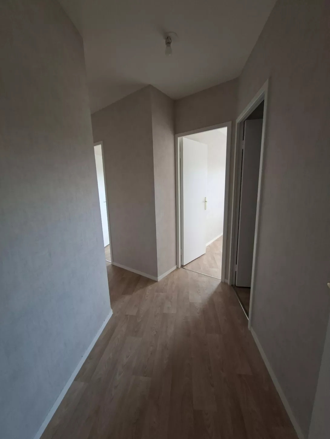  Achat appartement T5  98.53m²  à Reims  (51100)  - ER.10331 - Galerie 4 - Ouvrir l'image en pleine taille