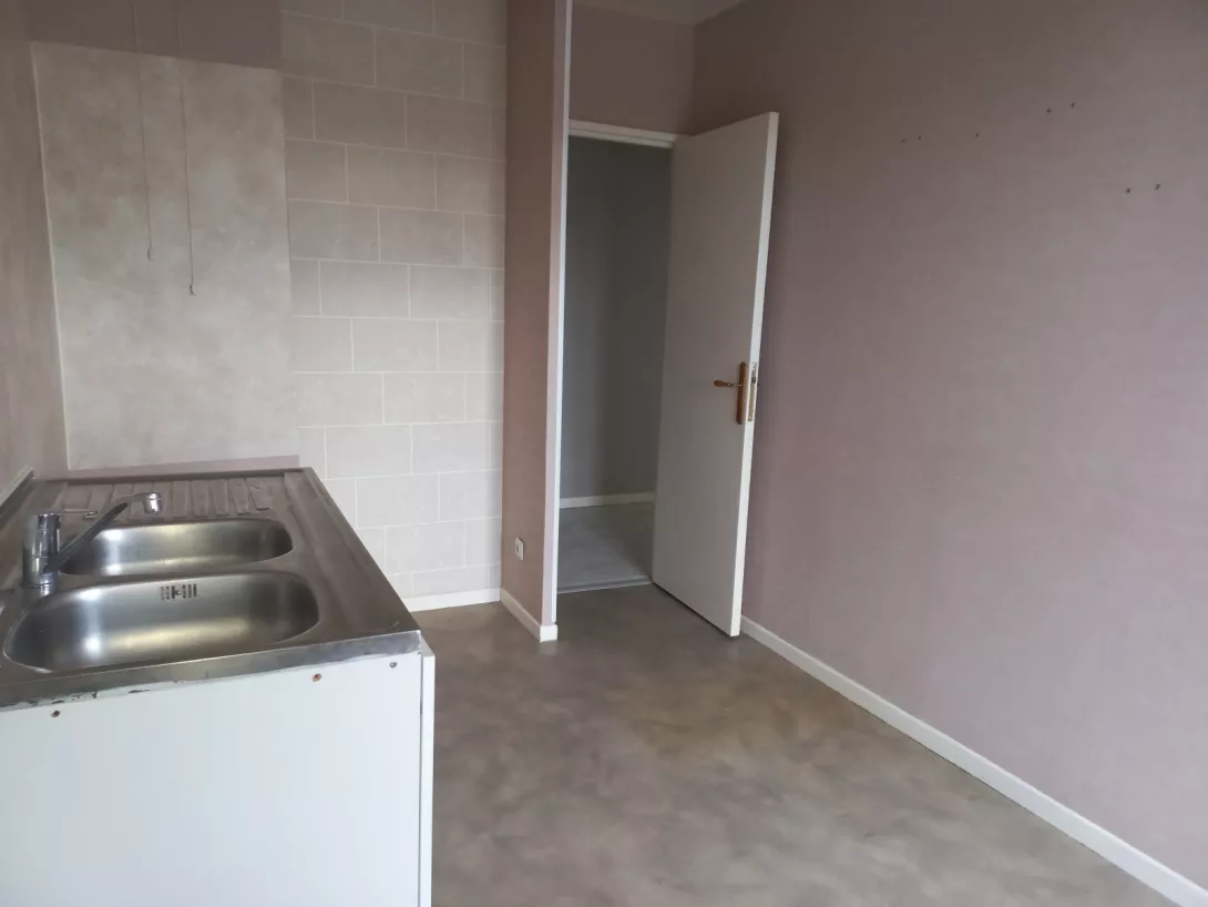  Achat appartement T5  101.40m²  à Reims  (51100)  - ER.10960 - Galerie 6 - Ouvrir l'image en pleine taille