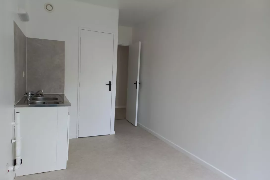  Achat appartement T4  84.00m²  à Reims  (51100)  - ER.10972 - Galerie 3 - Ouvrir l'image en pleine taille