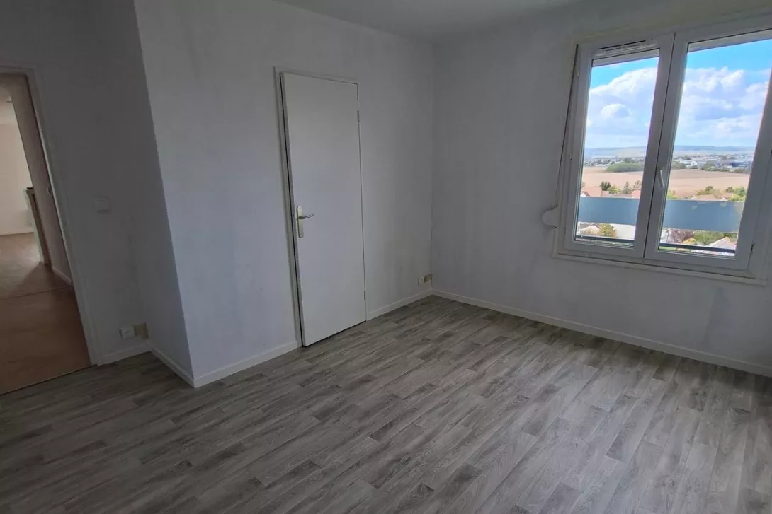  Achat appartement T5  91.00m²  à Reims  (51100)  - ER.11079 - Galerie 9 - Ouvrir l'image en pleine taille