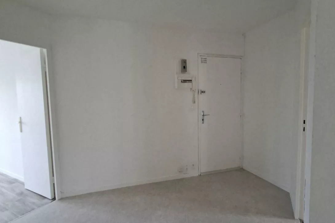  Achat appartement T4  77.00m²  à Reims  (51100)  - ER.11089 - Galerie 5 - Ouvrir l'image en pleine taille